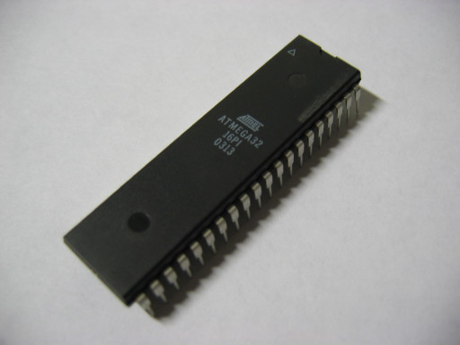 Atmel_atmega32_mikrokontrolleri-1
